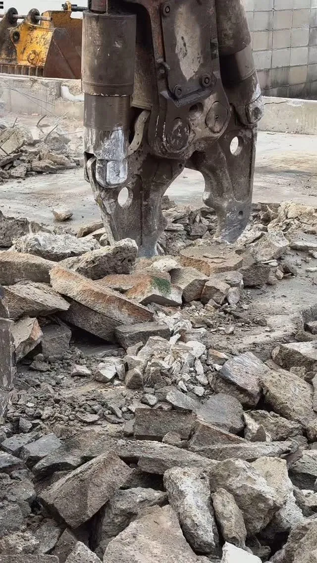 #解体工事 #解体 #解体屋 #解体依頼はレッカーズ