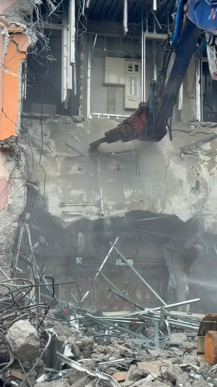 躯体解体工事の映像②